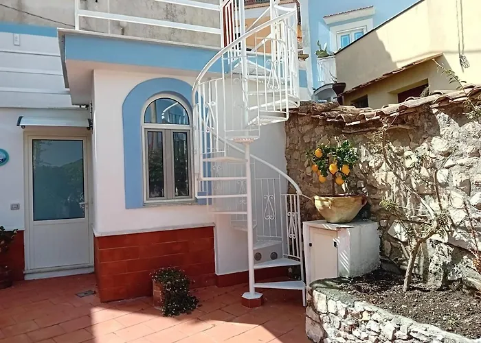 L'Angolo Vacation Home
